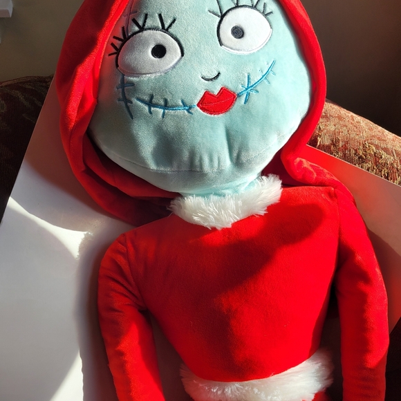 DISNEY Other - DISNEY PLUSH SALLY
